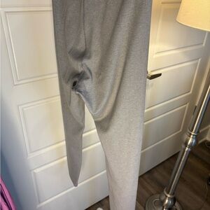 ALO Yoga Gray Leggings
